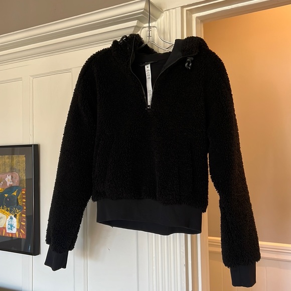 Lululemon fluffy, hooded jacket - Picture 4 of 5